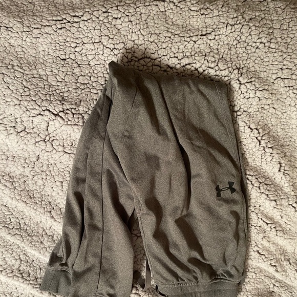 Under armor athletic pants - Picture 1 of 2